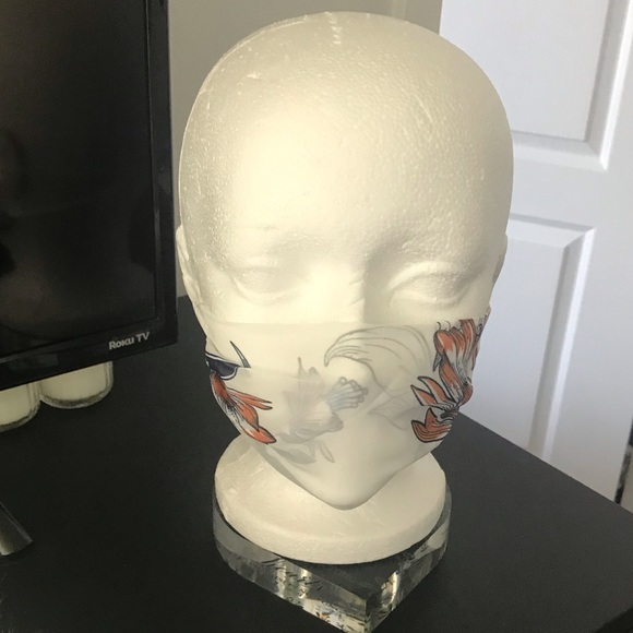 Face mask and scarf set - Picture 7 of 7